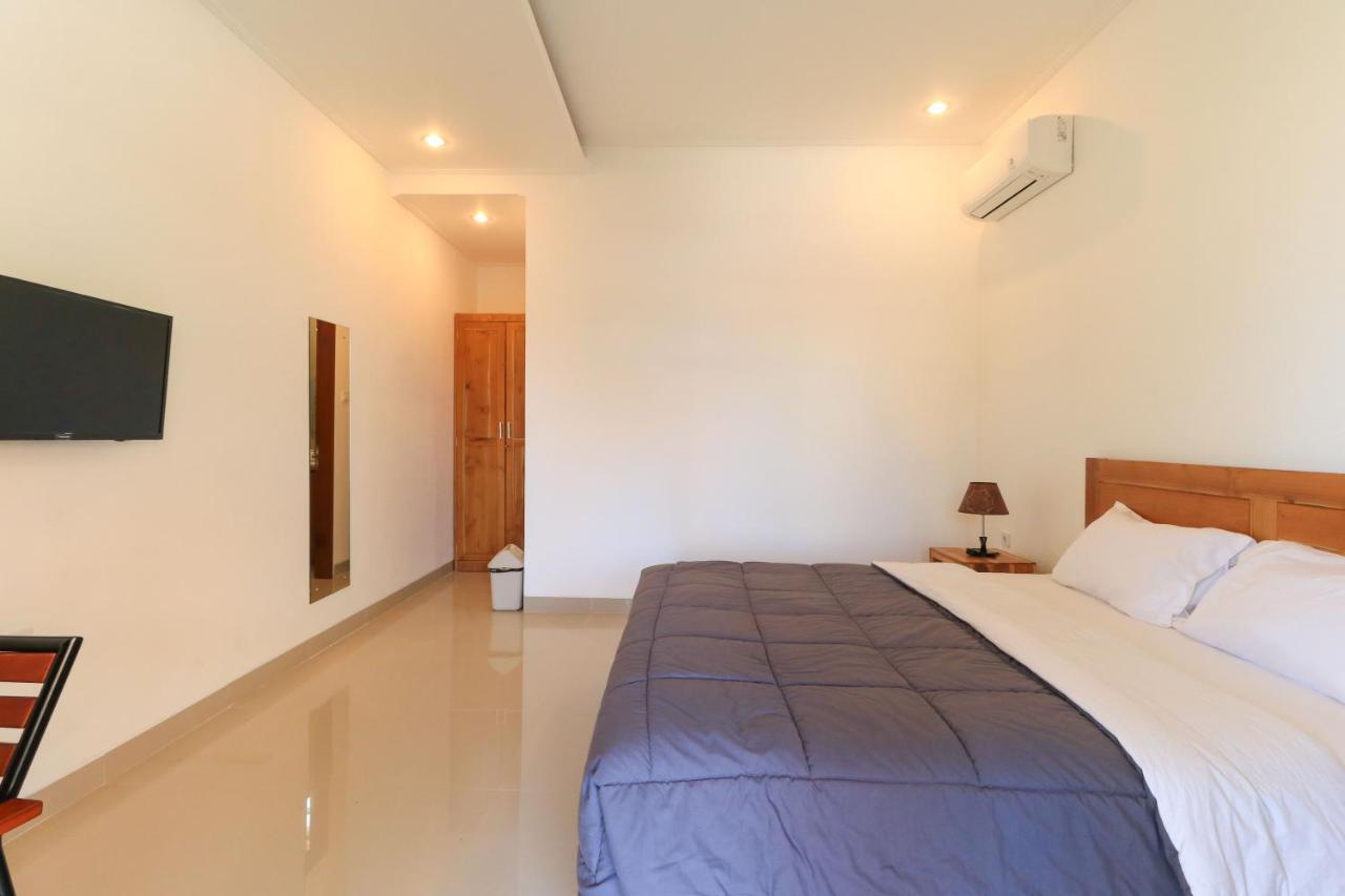 Manu Guest House 2 Canggu  Exterior photo